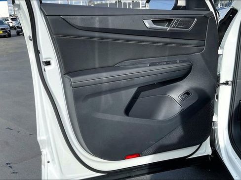 New 2025 Volkswagen Atlas Cross Sport SEL Premium R-Line image 22