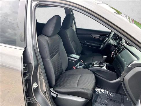 Used 2020 Nissan Rogue S FWD image 9
