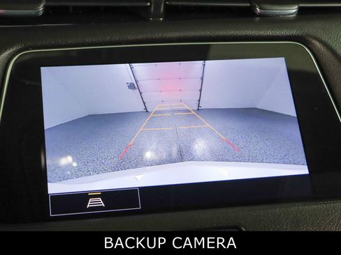 Used 2023 Cadillac XT4 Premium Luxury image 18