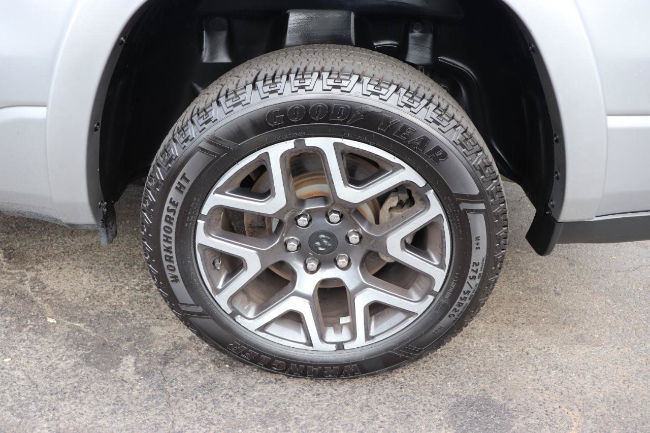 Used 2025 RAM 1500 Laramie AWD/4WD image 58