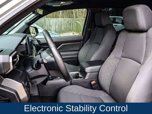 Used 2024 Toyota Tacoma TRD Off-Road image 10