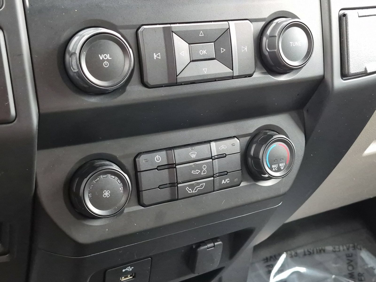 Used 2019 Ford F150 XL w/ Equipment Group 101A Mid AWD/4WD image 24