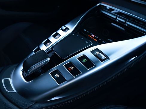 Used 2020 Mercedes-Benz AMG GT 53 w/ Driver Assistance Package image 22