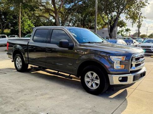 Used 2017 Ford F150 XLT image 10