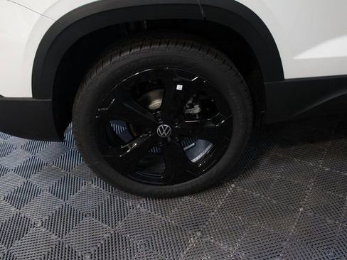 New 2025 Volkswagen Taos SEL AWD/4WD image 27