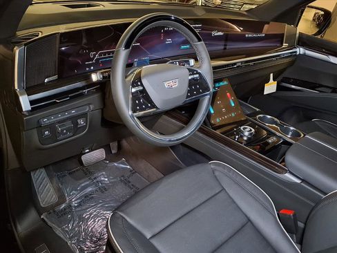 New 2026 Cadillac Escalade ESV Luxury image 15