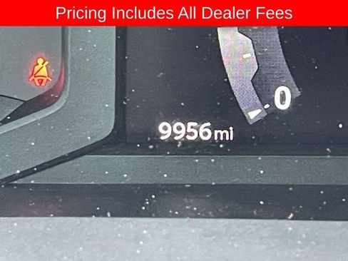 Used 2025 Toyota Tacoma SR AWD/4WD image 22