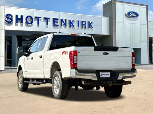 Used 2021 Ford F250 XLT w/ FX4 Off-Road Package AWD/4WD image 7