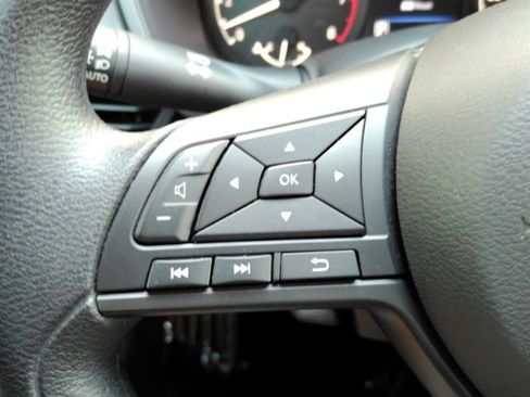 Used 2025 Nissan Altima 2.5 S FWD image 30