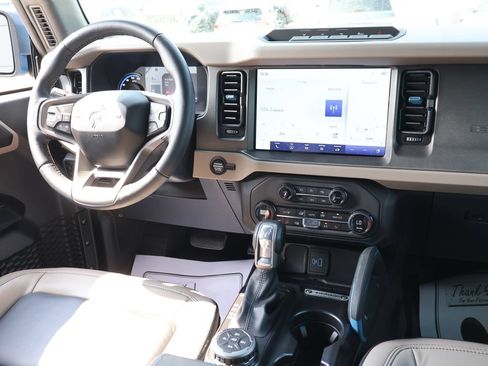 Used 2024 Ford Bronco Wildtrak AWD/4WD image 13
