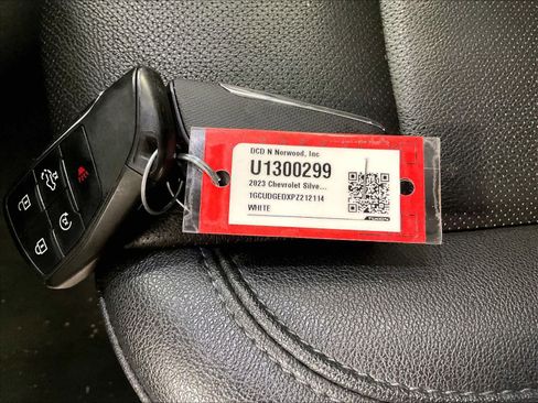 Used 2023 Chevrolet Silverado 1500 LTZ w/ LTZ Premium Package image 31