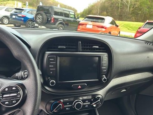 Used 2024 Kia Soul LX w/ Option Group 015 FWD image 20