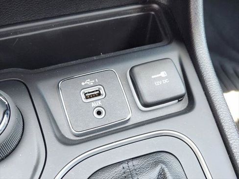 Certified 2021 Jeep Cherokee High Altitude AWD/4WD image 25