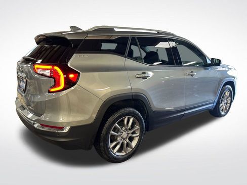 Certified 2024 GMC Terrain SLT w/ LPO, Floor Liner Package AWD/4WD image 5