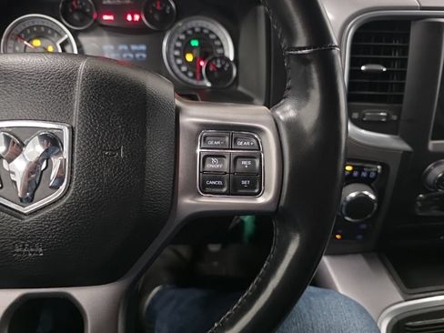 Used 2023 RAM 1500 Warlock AWD/4WD image 17