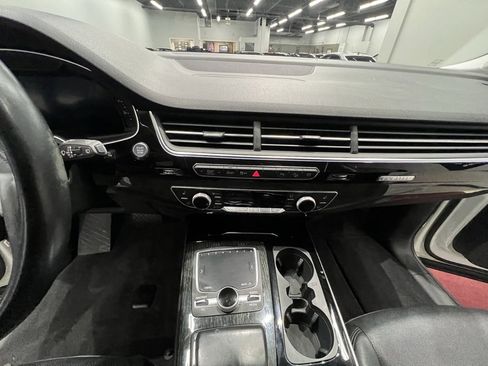Used 2018 Audi Q7 3.0T Premium Plus image 45