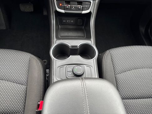 Used 2024 GMC Terrain SLE image 20