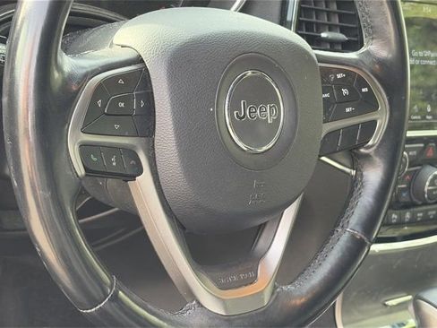 Used 2019 Jeep Grand Cherokee Limited w/ Luxury Group II image 10