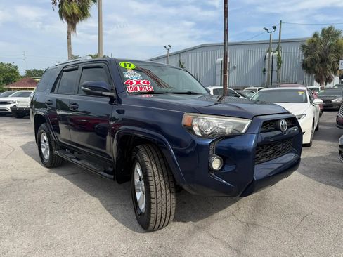 Used 2017 Toyota 4Runner SR5 Premium AWD/4WD image 3