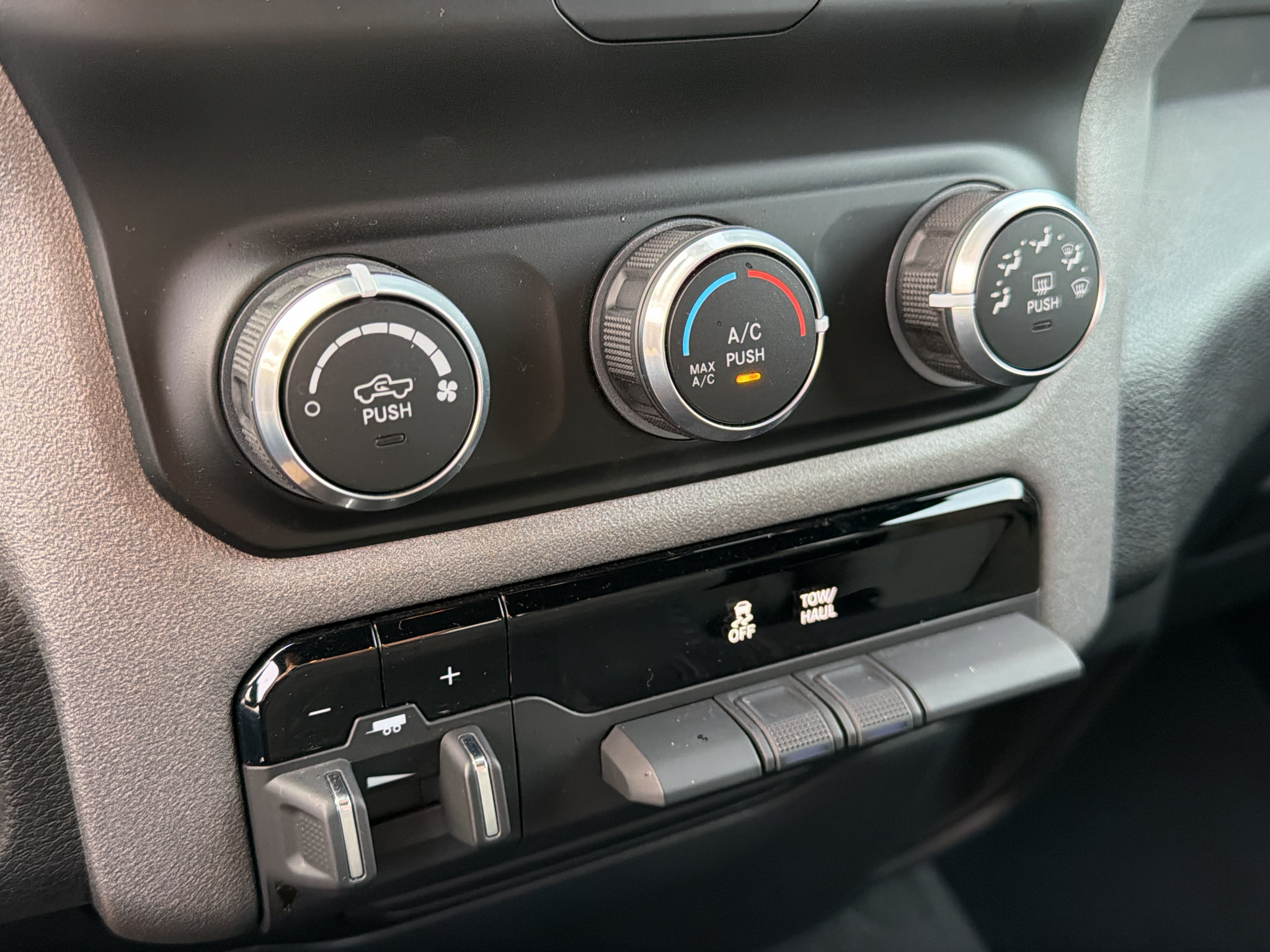Used 2023 RAM 1500 Tradesman AWD/4WD image 21