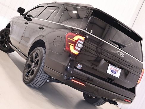 Certified 2024 Ford Expedition Limited AWD/4WD image 47