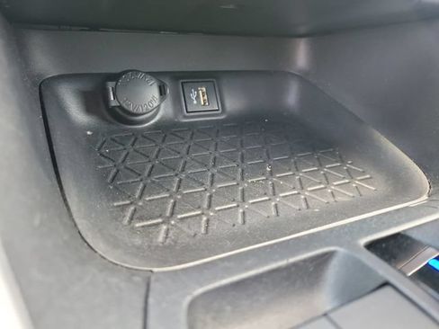 Used 2024 Toyota RAV4 XLE FWD image 25
