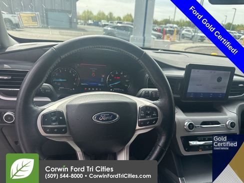 Used 2023 Ford Explorer XLT w/ Equipment Group 202A image 2
