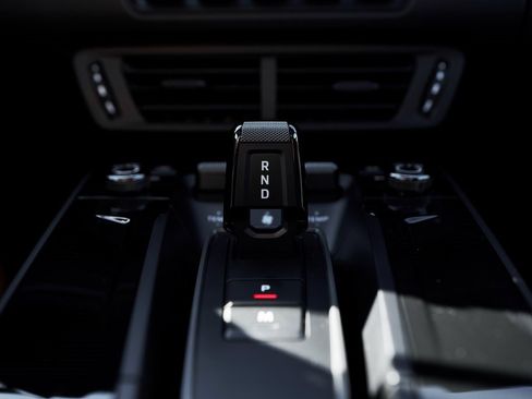 Used 2025 Porsche 911 Carrera 4 GTS w/ Premium Package image 57