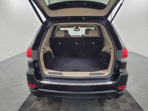 Used 2019 Jeep Grand Cherokee Limited image 29