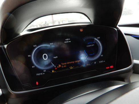 Used 2017 BMW i8 Coupe image 15