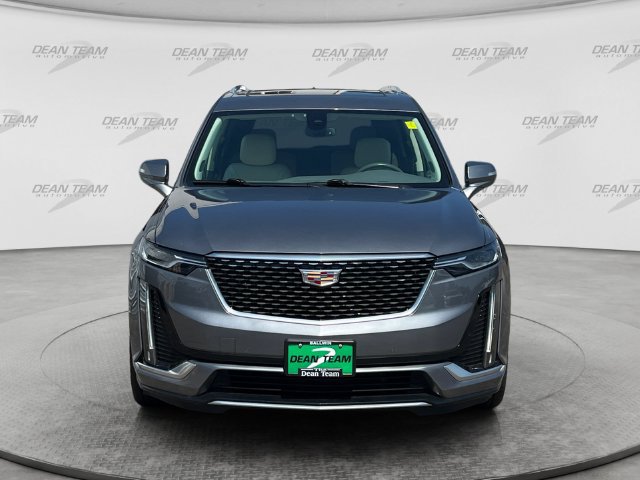 Used 2022 Cadillac XT6 Premium Luxury AWD/4WD image 2