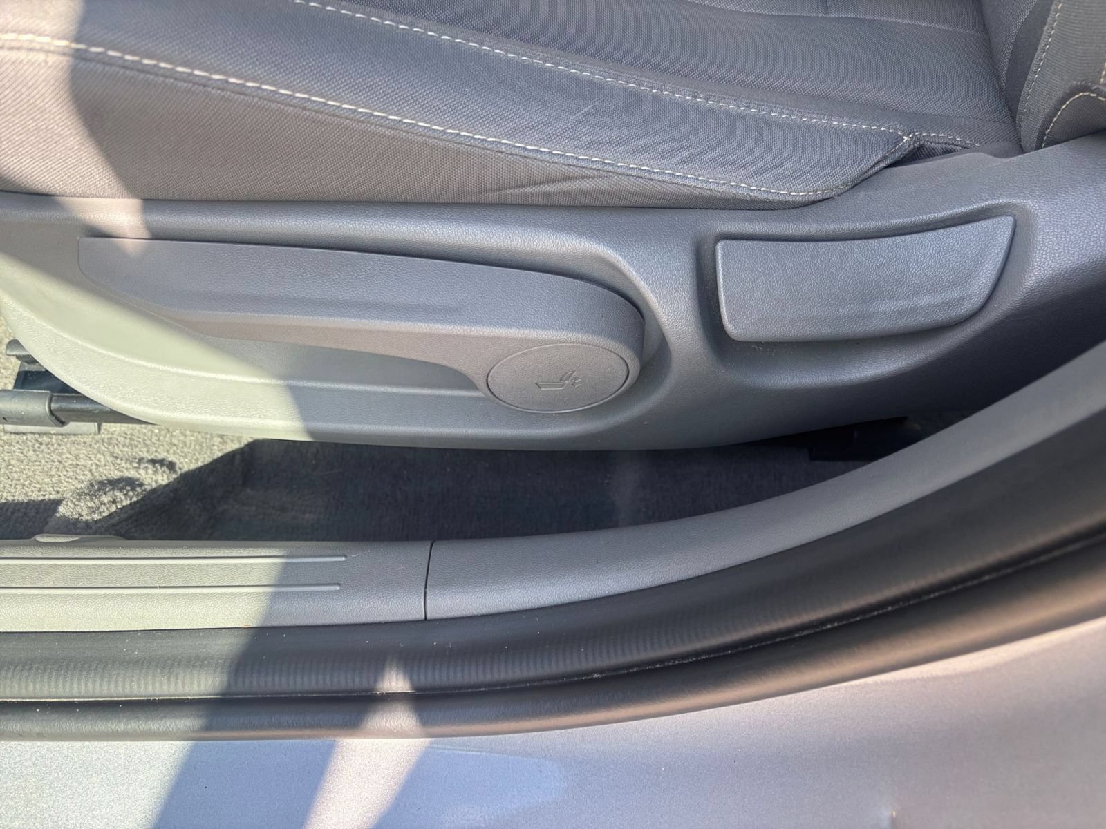 Used 2025 Hyundai Elantra SEL FWD image 22