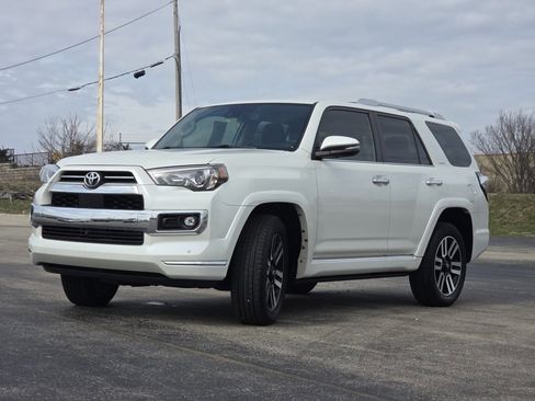 Used 2022 Toyota 4Runner Limited image 20