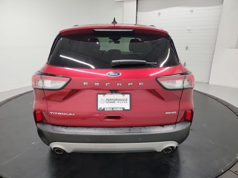 Used 2021 Ford Escape Titanium AWD/4WD image 8