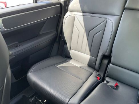 Used 2025 Hyundai Santa Fe SEL image 41