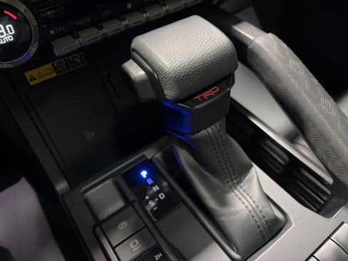 Used 2024 Toyota Tacoma TRD Off-Road w/ TRD Off Road Premium Package image 24