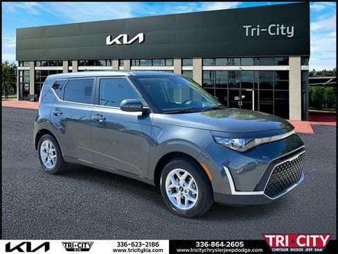 New 2025 Kia Soul S image 1