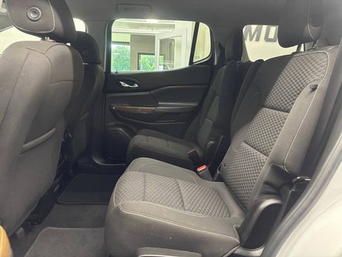 Used 2019 GMC Acadia SLE FWD image 21