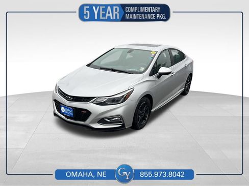 Used 2017 Chevrolet Cruze LT w/ Sun And Sound Package FWD image 1