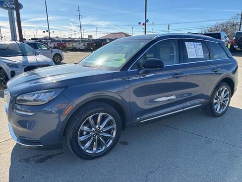 Used 2022 Lincoln Corsair Standard w/ Premium Package image 3