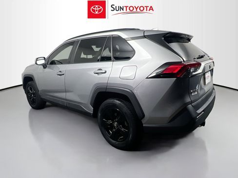 Used 2019 Toyota RAV4 XLE image 6