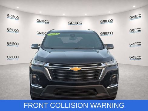 Used 2023 Chevrolet Traverse LT w/ LPO, Cargo Package FWD image 2