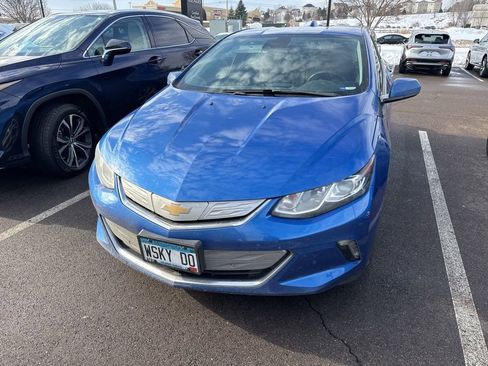 Used 2018 Chevrolet Volt Premier w/ Driver Confidence Package image 12