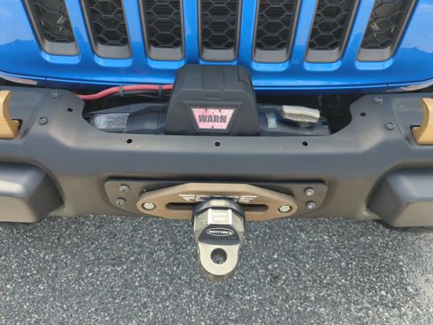 Used 2022 Jeep Wrangler Unlimited Rubicon w/ Xtreme Recon 35" Tire Package AWD/4WD image 19