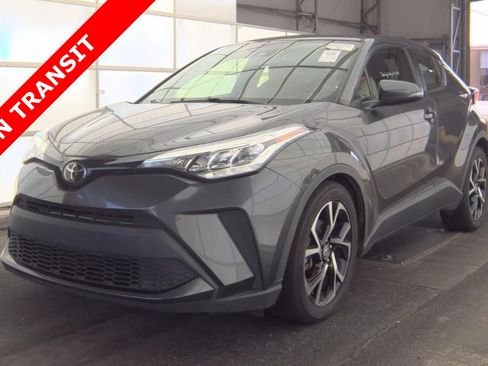 Used 2021 Toyota C-HR XLE FWD image 1