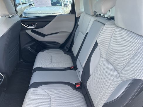 Used 2023 Subaru Forester Premium image 28