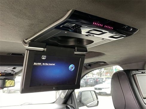 Used 2016 Cadillac Escalade Platinum image 22