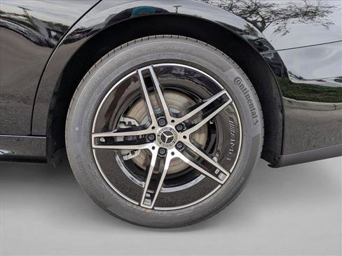 New 2026 Mercedes-Benz E 350 4MATIC Sedan image 9