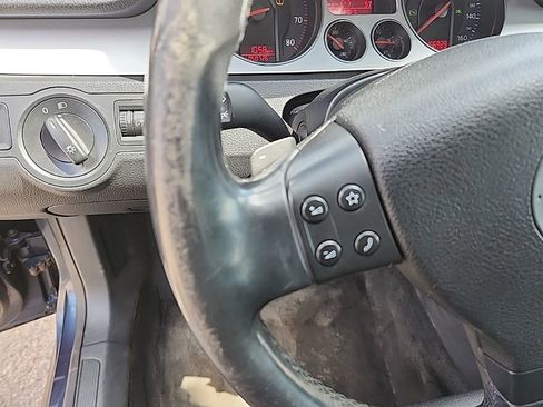 Used 2008 Volkswagen Passat Komfort FWD image 10