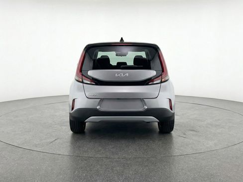 Used 2025 Kia Soul LX w/ LX Technology Package image 7